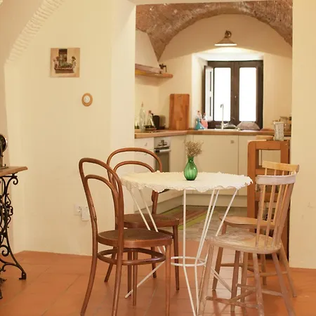 Traditional House For 4 People In Valveralla Apartment *