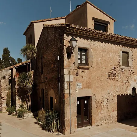 Traditional House For 4 People In Valveralla Girona