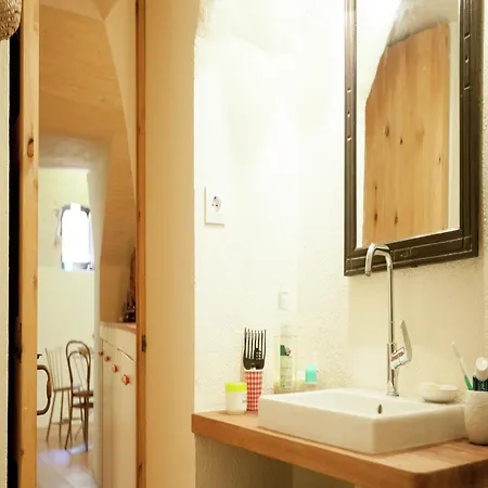 Traditional House For 4 People In Valveralla * Жирона