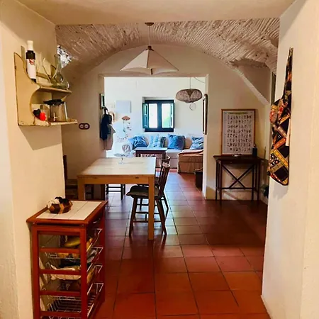 Traditional House For 4 People In Valveralla Апартаменты *
