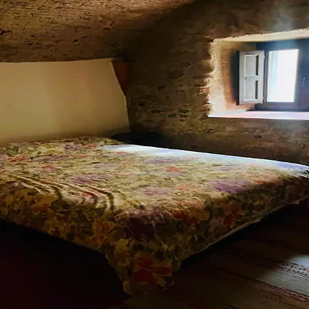 Апартаменты Traditional House For 4 People In Valveralla